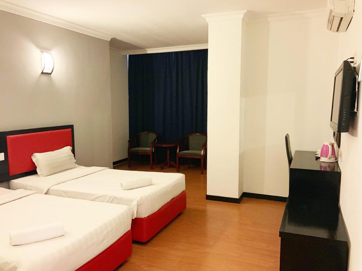 Golden Hotel Кота Кинабалу Екстериор снимка