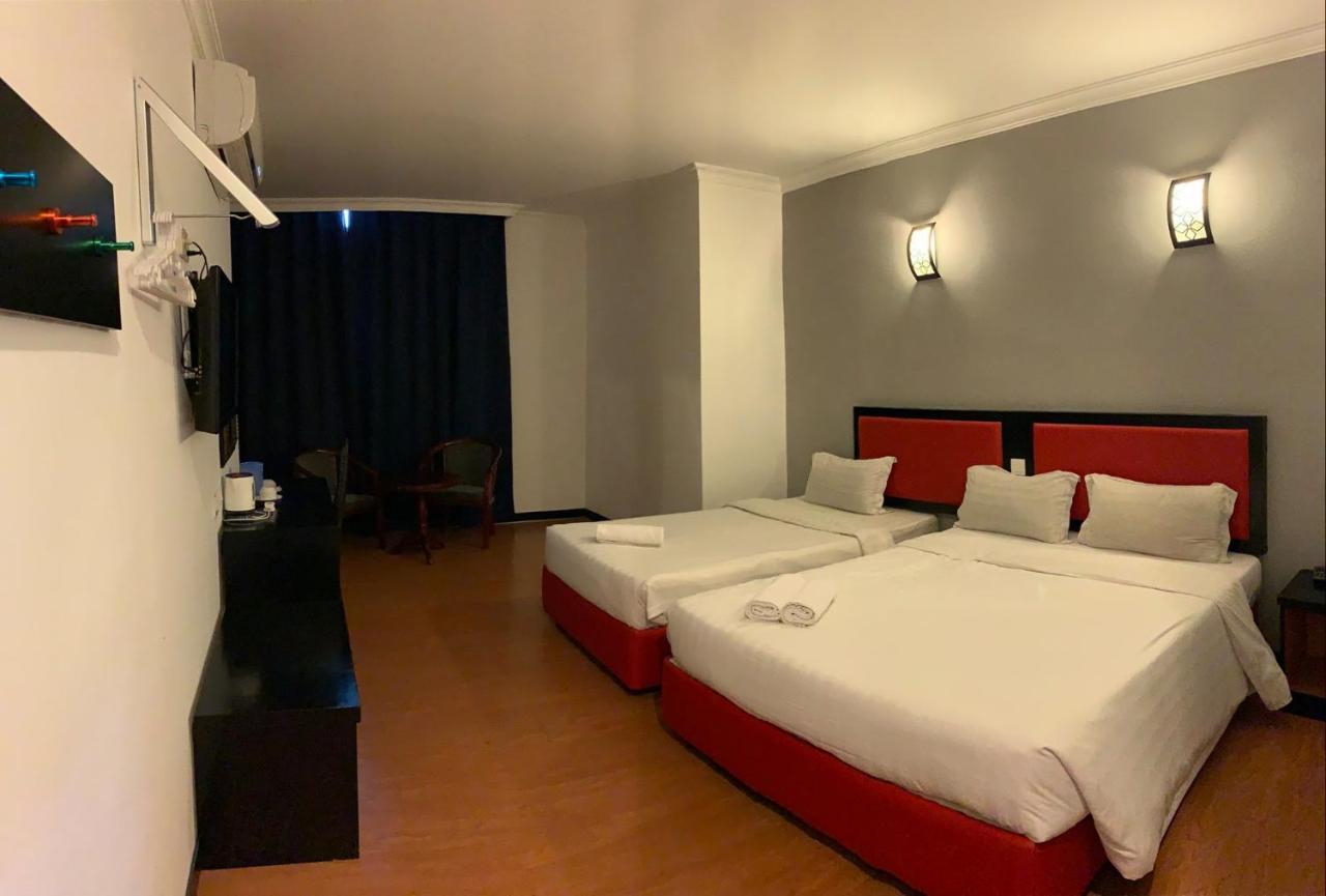 Golden Hotel Кота Кинабалу Екстериор снимка